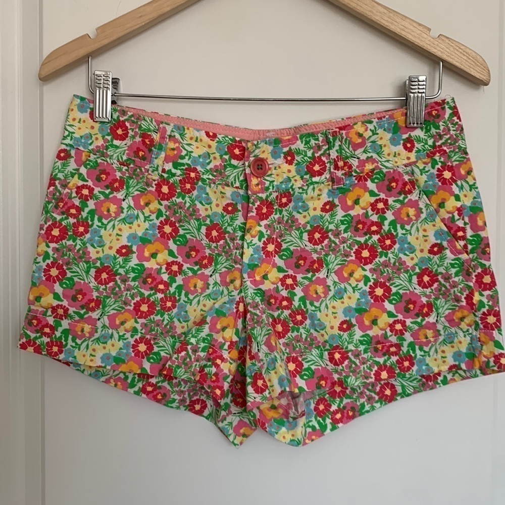 Lilly Pulitzer Women’s Shorts Floral 0